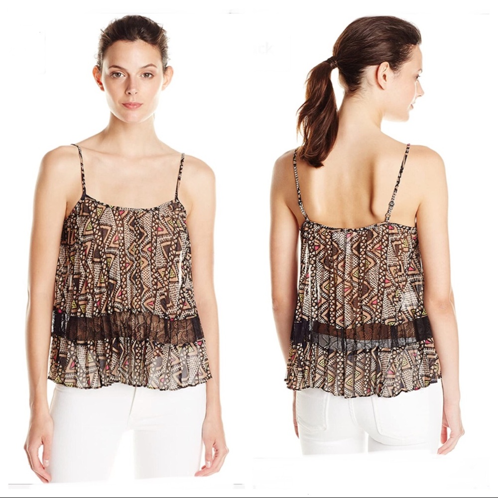 ⭐️ NWT BCBGeneration Sunburst Pleat Tribal Print Tank S